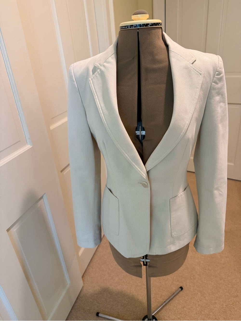 See By Chloe Cream Single-Button Tailored Blazer